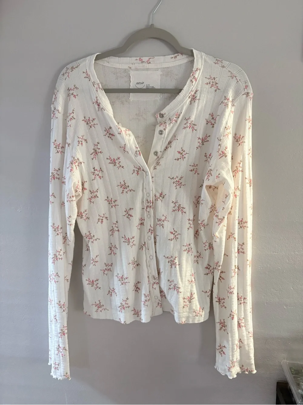 Aerie floral button down sweater - Picture 1 of 4